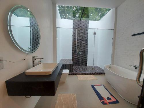 Harlow Pool Villa