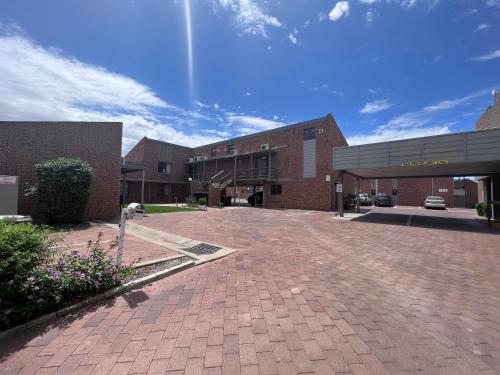 Spa Village Travel Inn