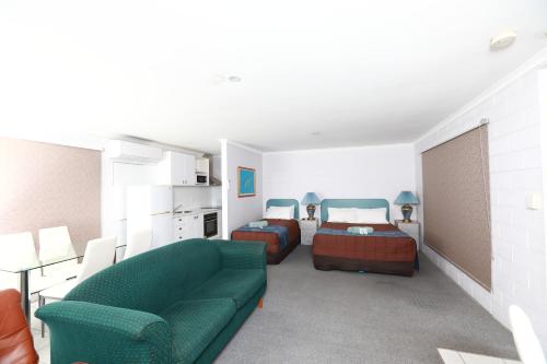 Albatross Motor Inn in เลคเอ็นทรานซ์