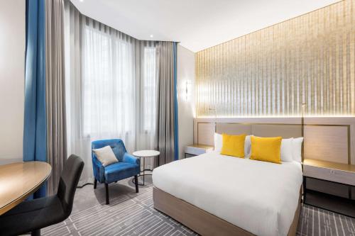 328859655 Radisson Blu Plaza Hotel Sydney