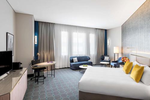 328859663 Radisson Blu Plaza Hotel Sydney
