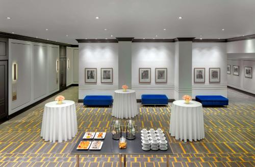 328859689 Radisson Blu Plaza Hotel Sydney