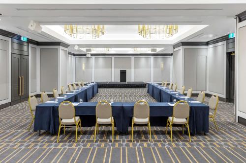 328859704 Radisson Blu Plaza Hotel Sydney