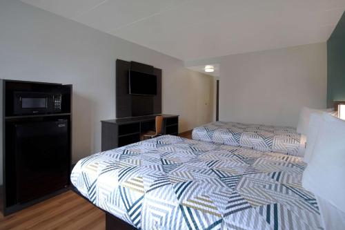2 double beds