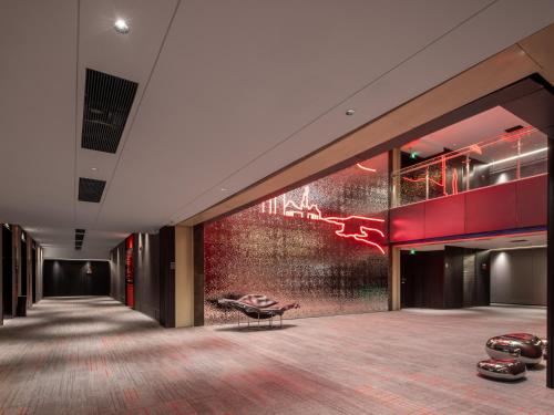 328873445 Radisson RED Hotel Zhuhai Gongbei Port