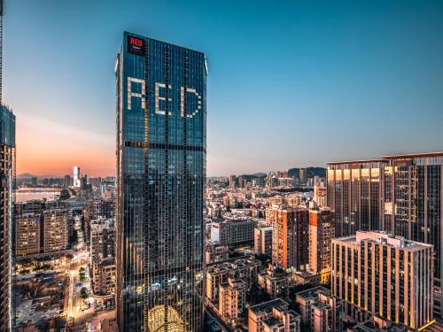 328873464 Radisson RED Hotel Zhuhai Gongbei Port