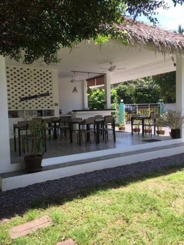 Sunya Cottage – Lamai Beach, UT