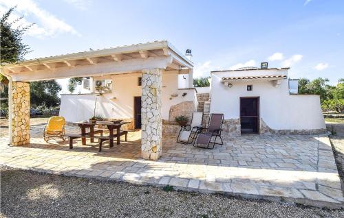  Stunning home in San Vito dei N, with 2 Bedrooms, Unterkunft in San Vito dei Normanni