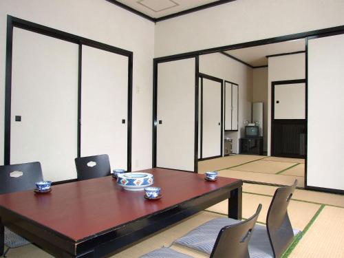 8 futon beds