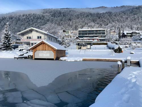 Seehotel Hoffmann, Steindorf am Ossiacher See bei Lindl