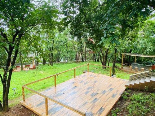 Soul Tree Villa 111 Luxurious 4BHK with huge lawn, gazebos & treehouse