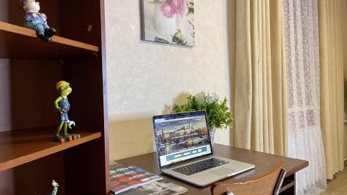 Apartment near park - image 13