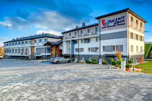 Hotel Wiki Sanok Events & Bowling - Accommodation - Sanok