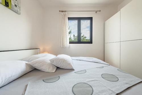 Apartments Roje - Rogoznica