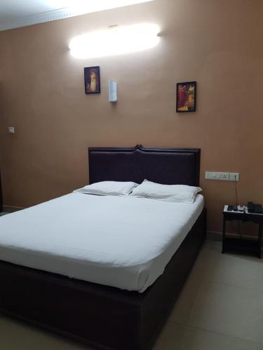 ALL SEASONS GUEST HOUSE