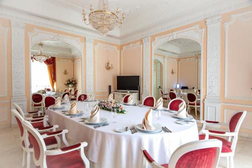 Smolninskaya Hotel - image 10