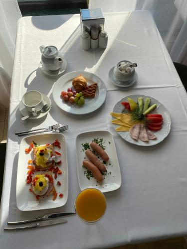 Smolninskaya Hotel - image 3