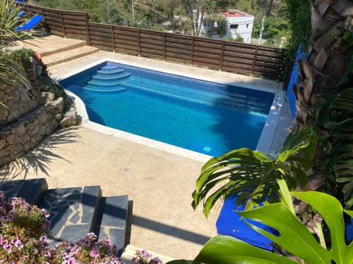 Villa Charma with private pool and Air conditioning close to sitges in peaceful location in Canyelles