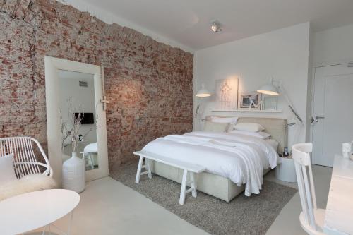 Mother Goose Hotel — hotel in Ganzenmarkt 26, Utrecht NL, 3512