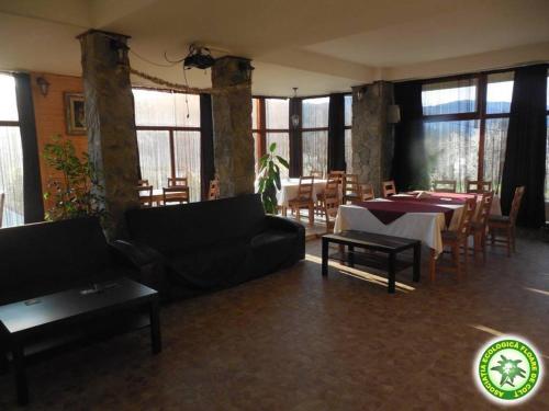 Casa Moroeni