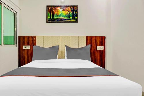 Collection O 83182 Hotel Deep Palace