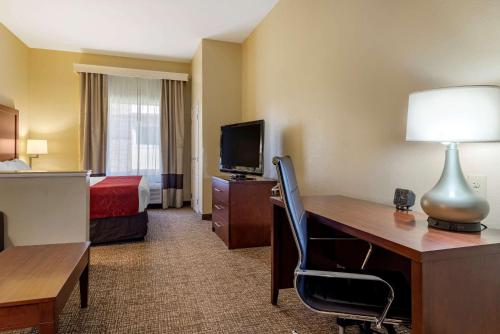 Comfort Suites Montgomery East Monticello Dr.