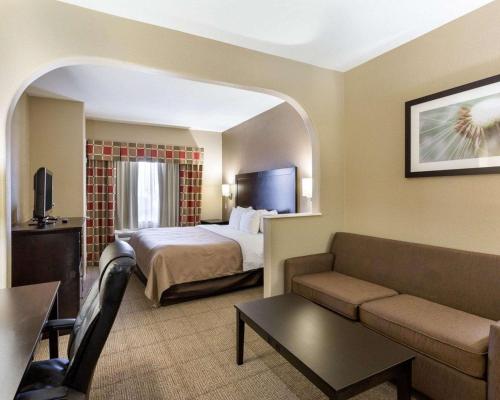 King Suite image 5