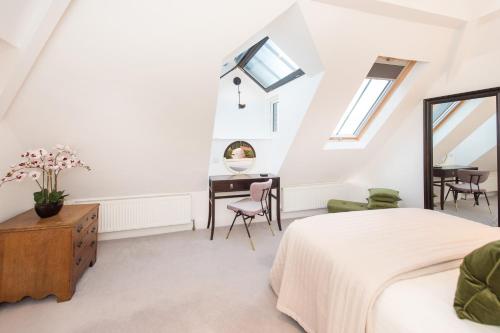 Penthouse Apartment image 8