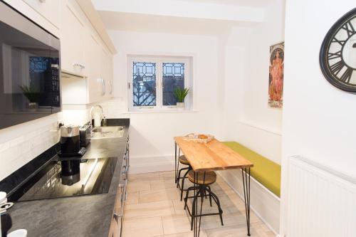 Penthouse Apartment image 6