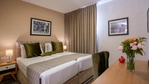 Economy Double or Twin Room room in The Sephardic House Hotel in The Jewish Quarter