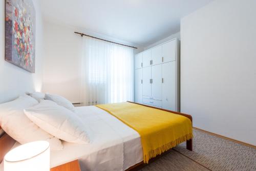 Apartment Lena - image 12