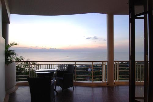 Sea View Corner Suites image 8