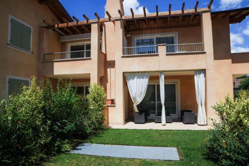 Le Corti Caterina Apartments with pool by Wonderful Italy