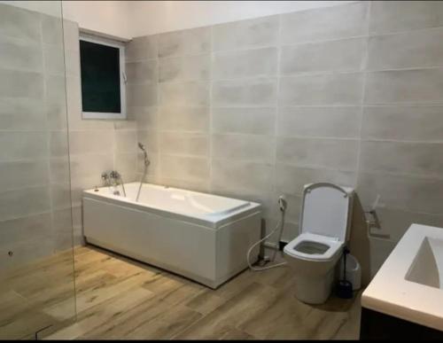 AlanVal Apartments & Rooms