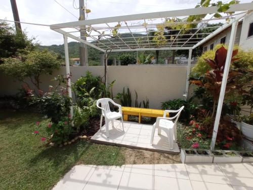Garden, Linda Casa de Praia (Morada 3R's) Florianopolis/SC in Ponta das Canas