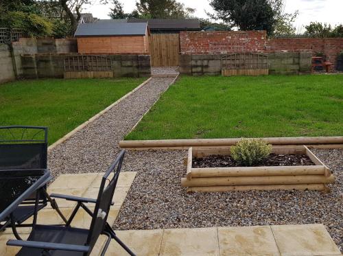 Hot Tub Pet Friendly Luxury Cosy Cottage, Near Withernsea and Patrington