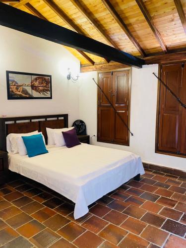 1 twin bed