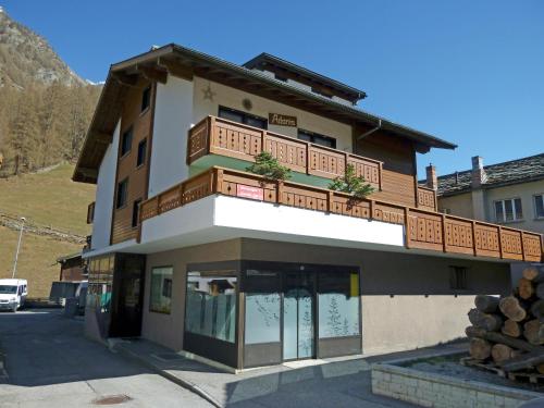  Ferienhaus Adonis in Saas-Grund