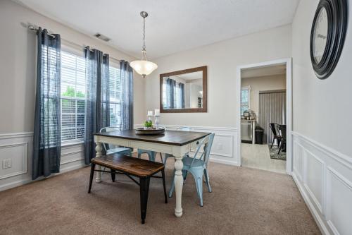 Létesítmények, Enjoy This Amazing Home With Porch & Grill Near DT in Woodstock (Giorgia)