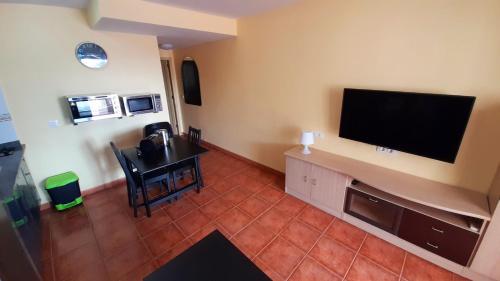 Vista Bella - Planta baja al lado de la piscina - Ground floor by the pool