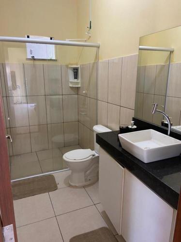 浴室, Casa de Praia Atalaia in 薩利諾波利斯