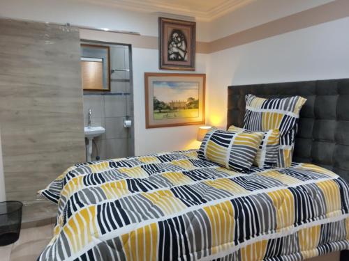 Dante Guest house in Alberton