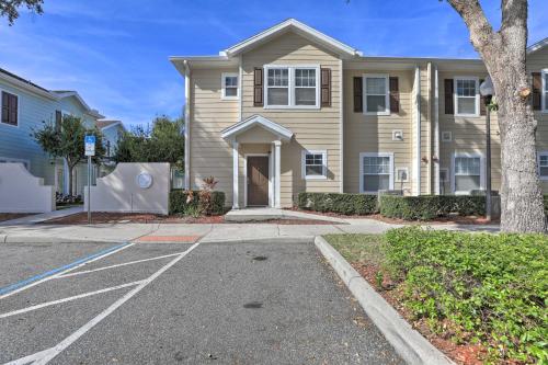 Lucaya Village Townhome with Pool 6 Mi to WDW! - image 7