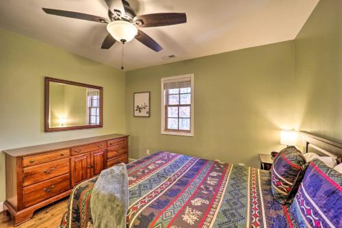 Newland Mountain Cabin Golf and Resort Amenities! in Newland, USA
