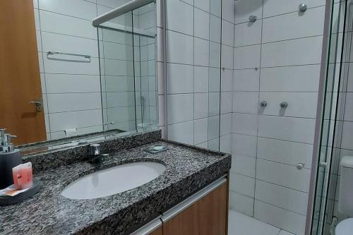 Excelente flat térreo condomínio villa monte castelo