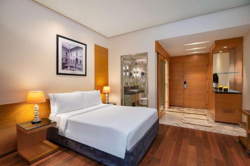 Radisson Blu Marina Hotel, Delhi Connaught Place