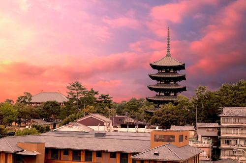 Ryokan Asukasou at the entrancne of Nara park