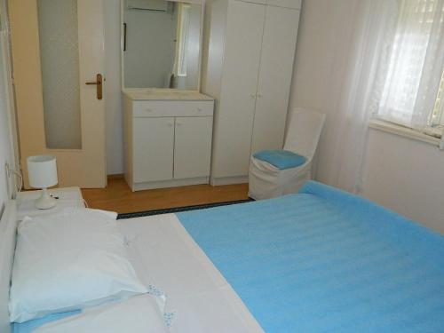 Apartment and Room Darinka