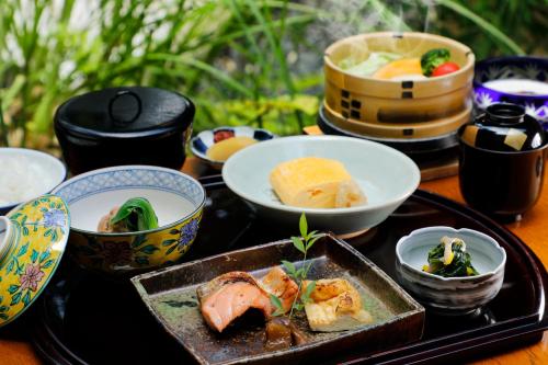 Ryokan Asukasou at the entrancne of Nara park