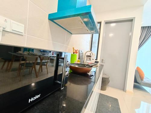 Cozy Sweet Home@D'Pristine@walk to Legoland @2BR 6PAX@Netflix